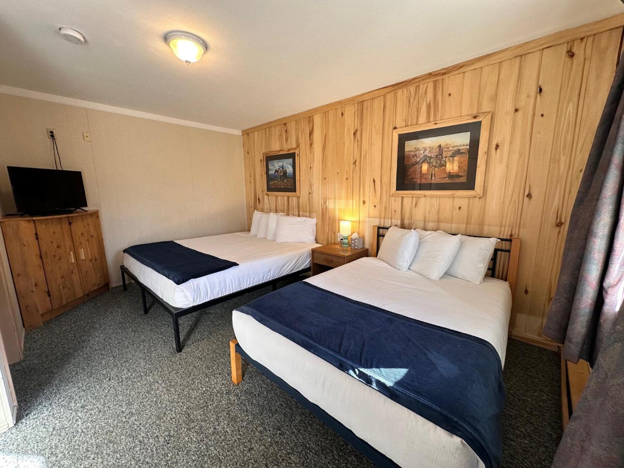 Ute Bluff Lodge, Cabins And Rv Park 사우스포크 외부 사진
