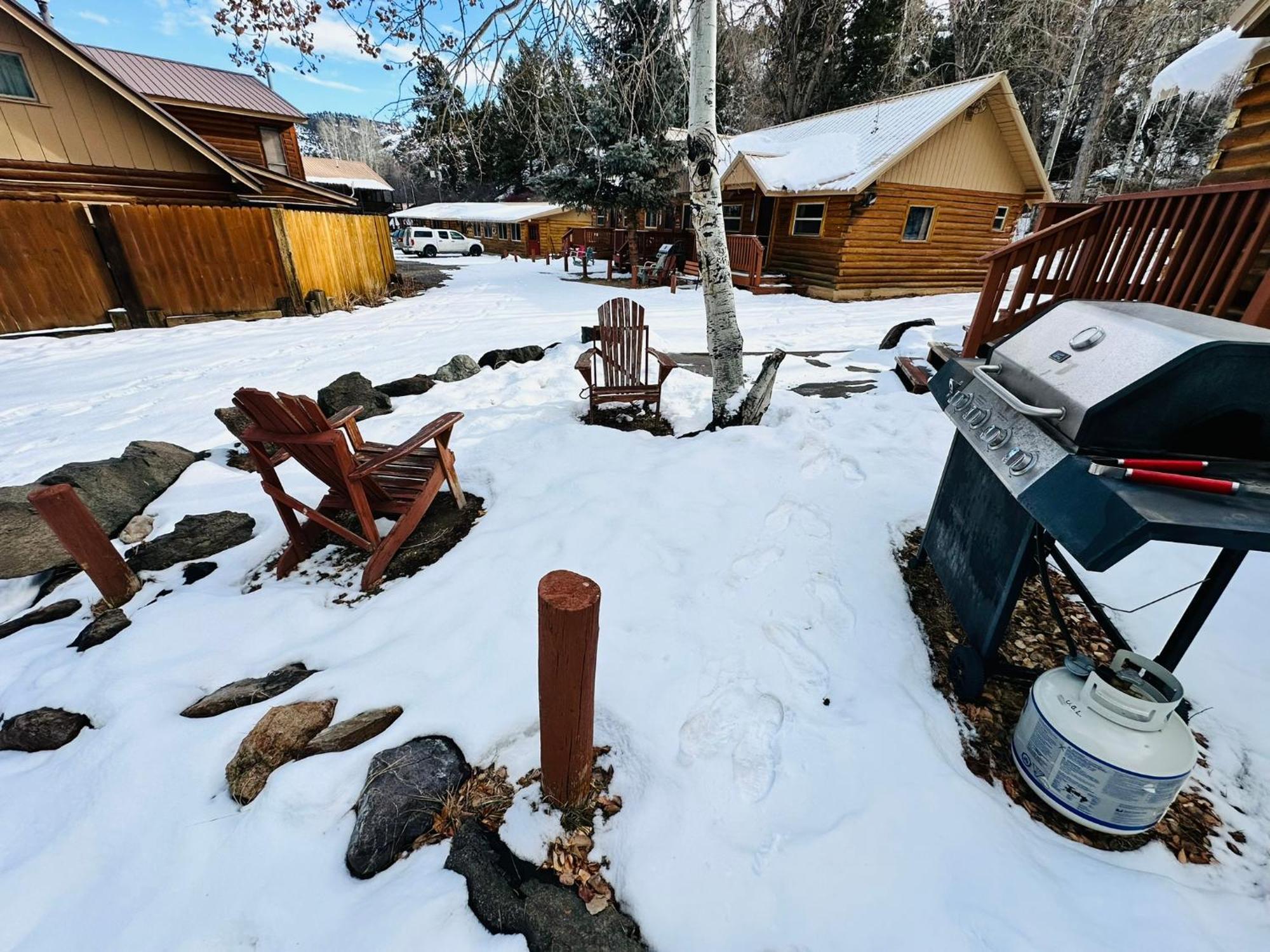 Ute Bluff Lodge, Cabins And Rv Park 사우스포크 외부 사진