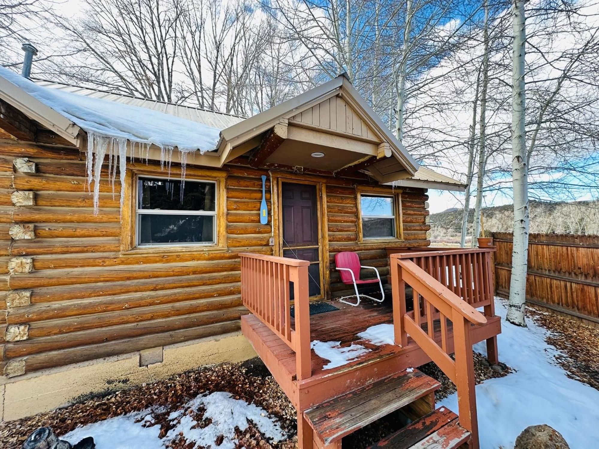 Ute Bluff Lodge, Cabins And Rv Park 사우스포크 외부 사진