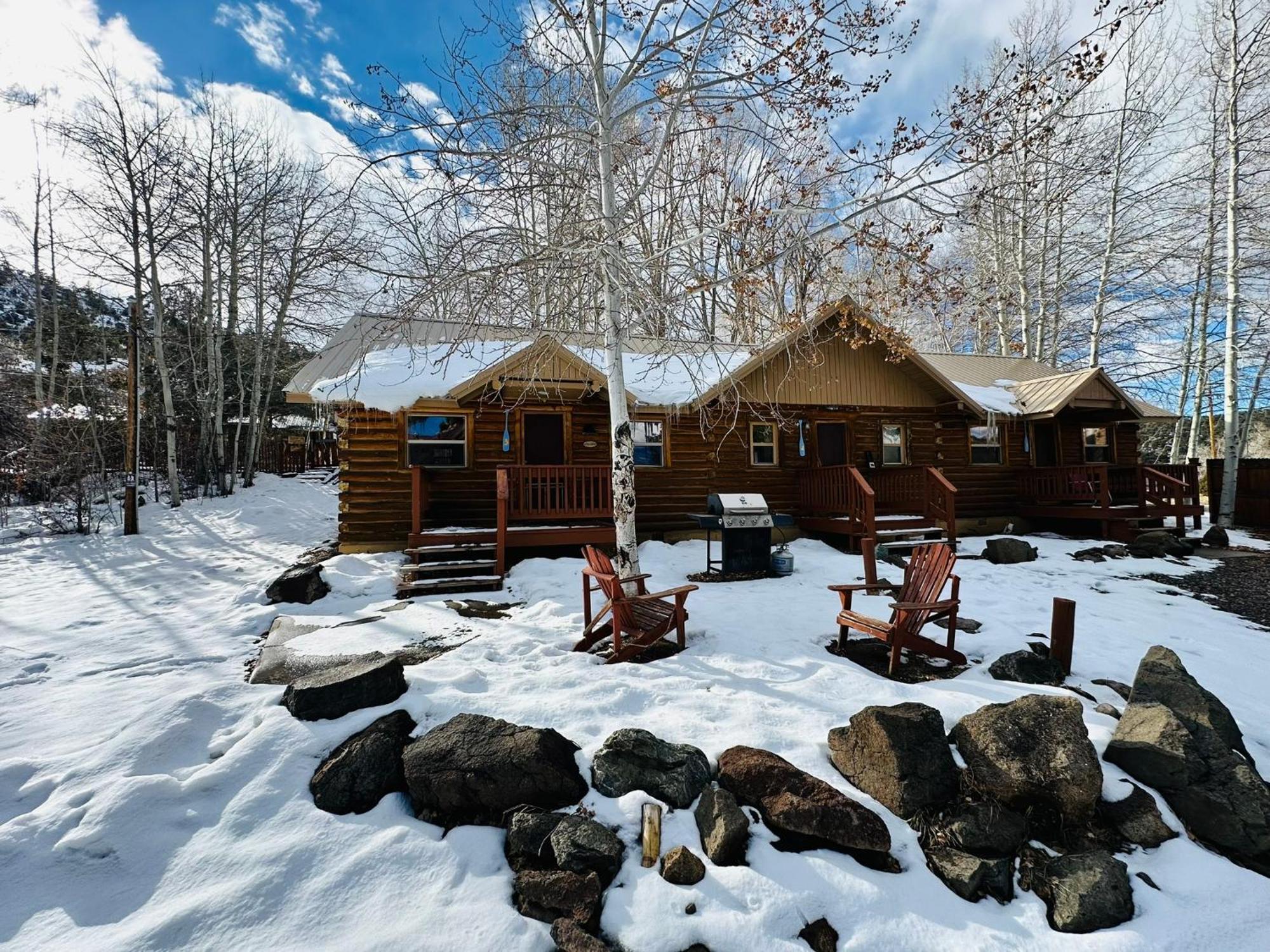 Ute Bluff Lodge, Cabins And Rv Park 사우스포크 외부 사진
