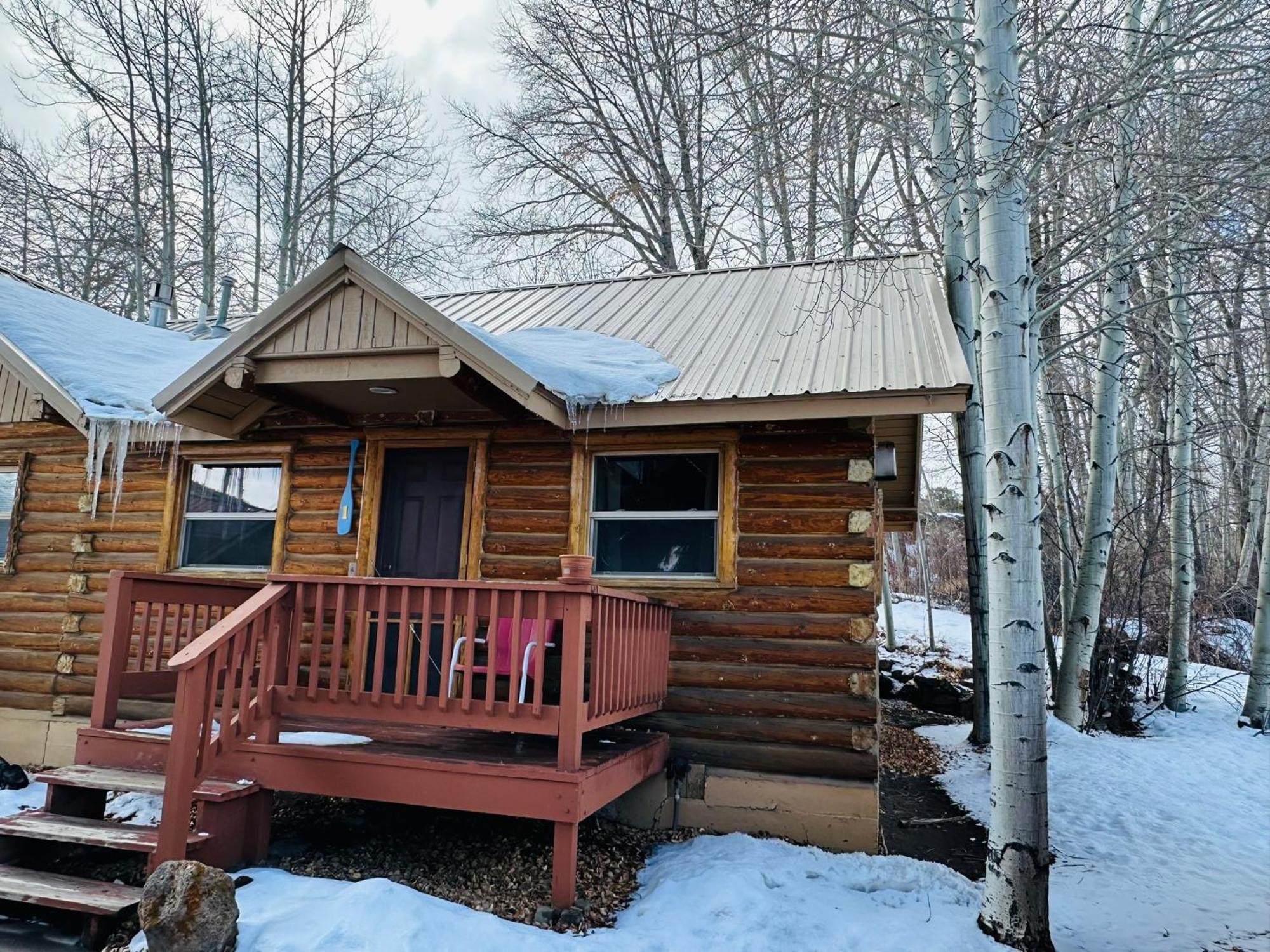 Ute Bluff Lodge, Cabins And Rv Park 사우스포크 외부 사진