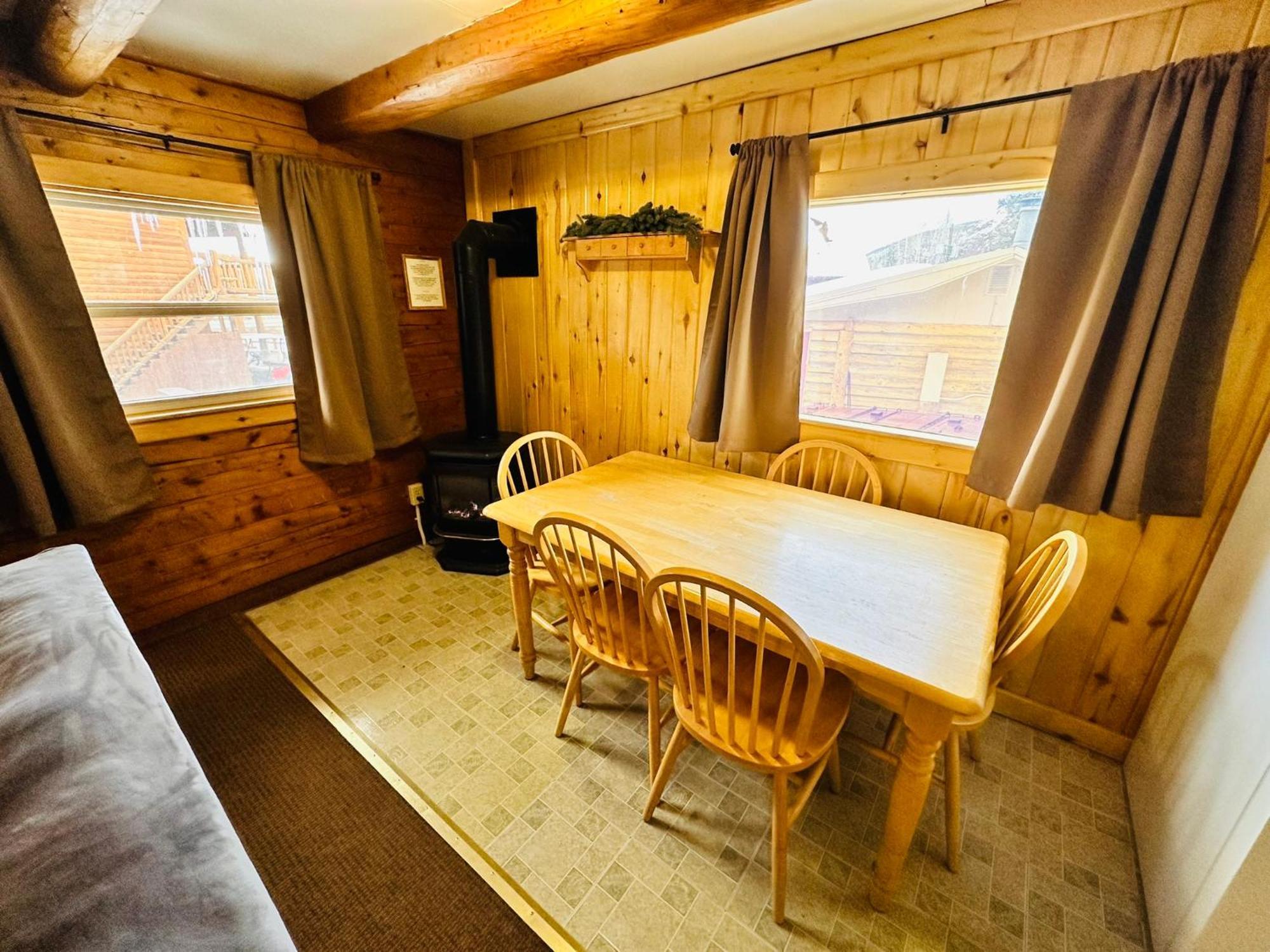 Ute Bluff Lodge, Cabins And Rv Park 사우스포크 외부 사진