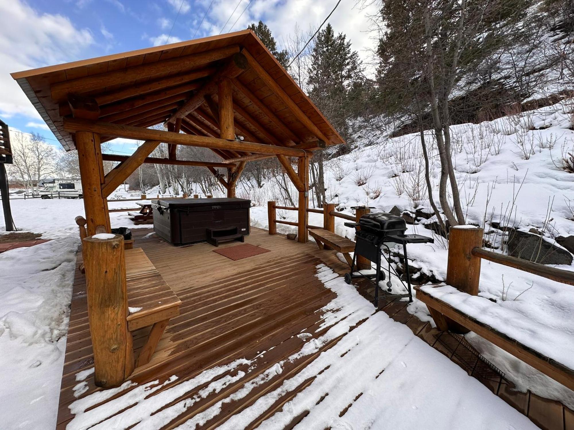 Ute Bluff Lodge, Cabins And Rv Park 사우스포크 외부 사진