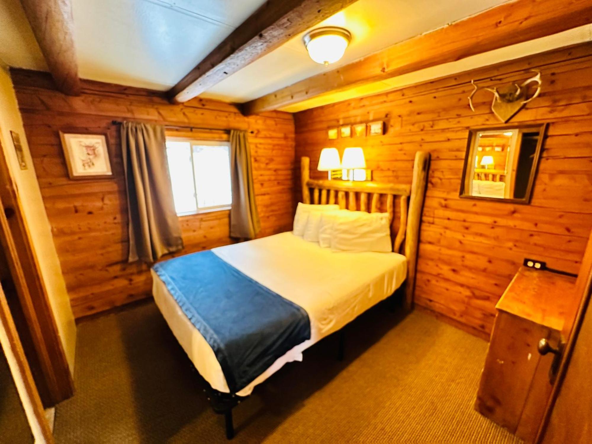 Ute Bluff Lodge, Cabins And Rv Park 사우스포크 외부 사진