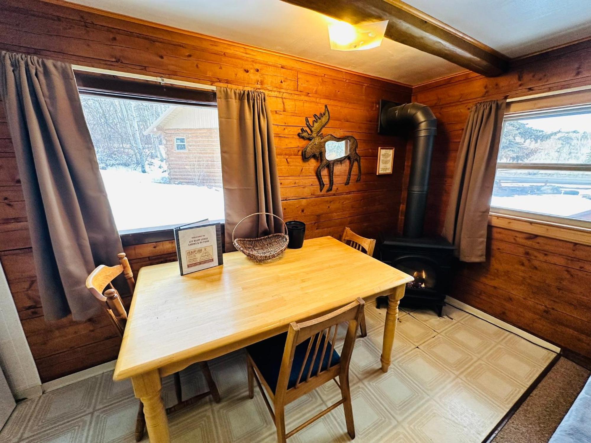 Ute Bluff Lodge, Cabins And Rv Park 사우스포크 외부 사진