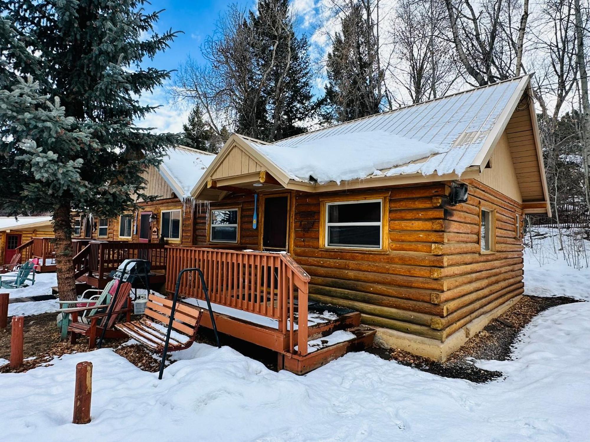 Ute Bluff Lodge, Cabins And Rv Park 사우스포크 외부 사진